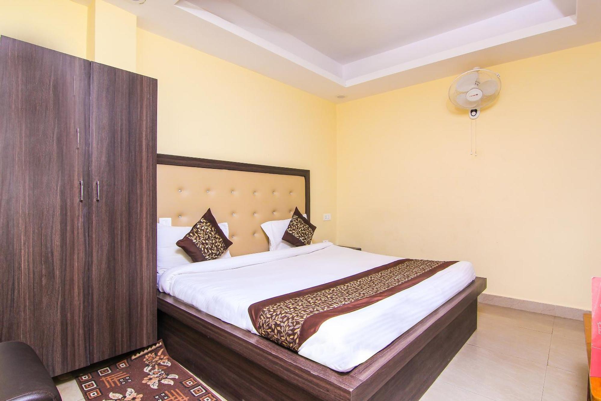 Oyo Flagship Hotel Cz Near Phoenix United Lucknow Luaran gambar