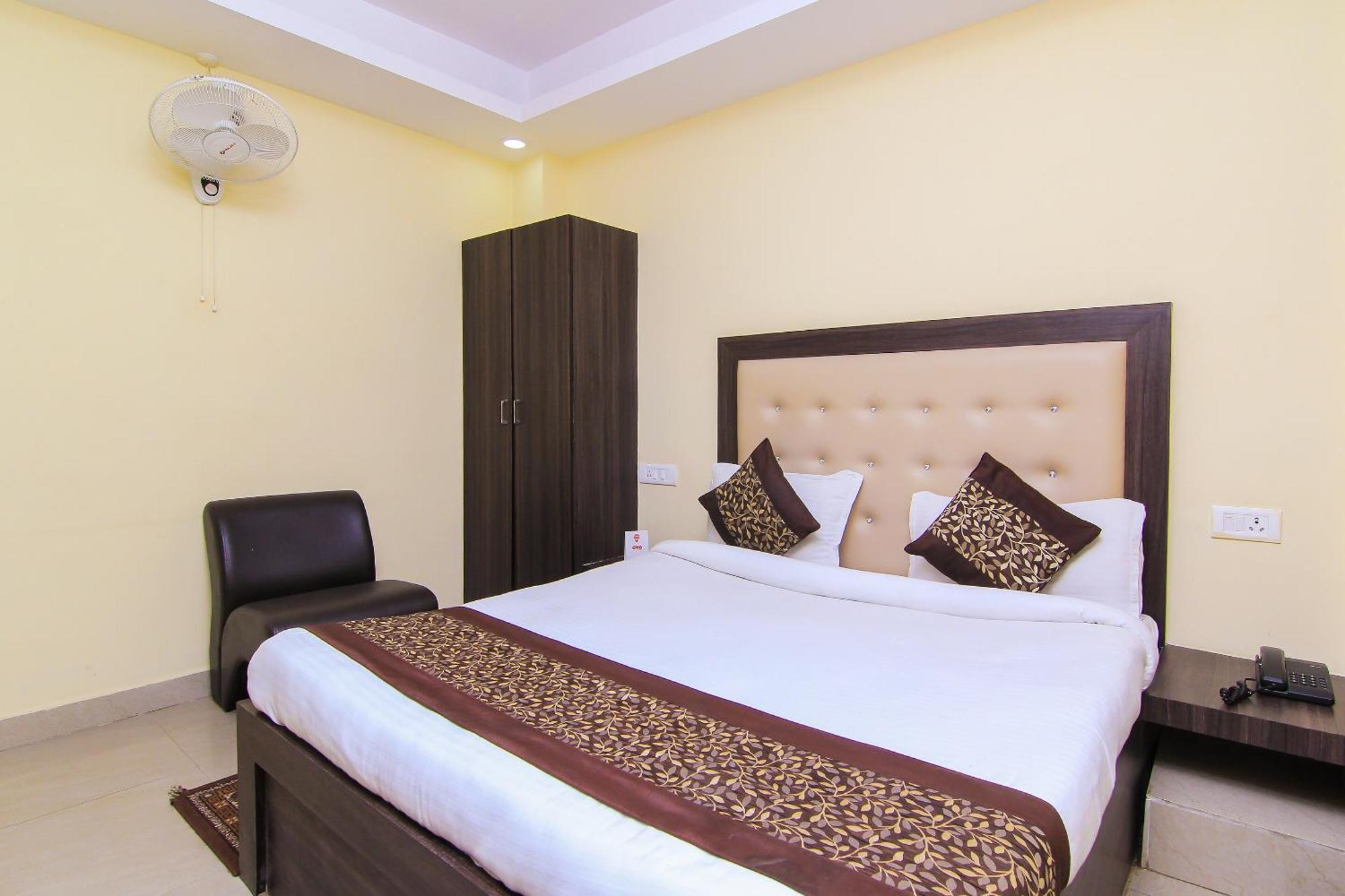 Oyo Flagship Hotel Cz Near Phoenix United Lucknow Luaran gambar